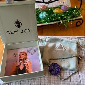 GemJoy Augmented Reality Adjustable Bracelet in Steel. Purple glass gem.  NWOT.